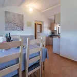 Apartmán 10 *