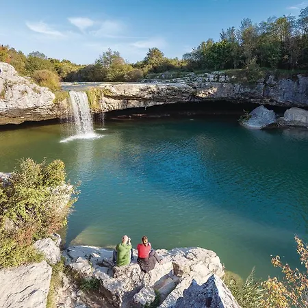 Amazing In Pazin With Wifi