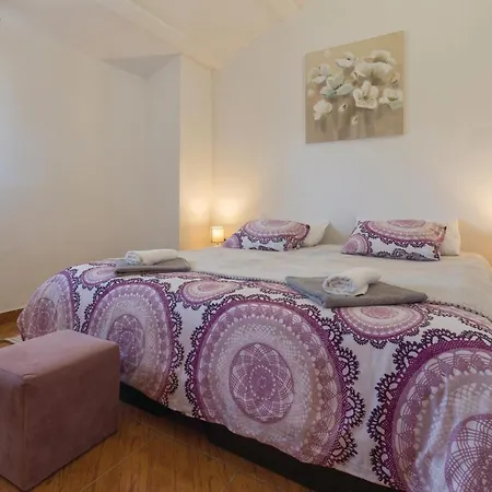 Pazin 10 Apartment *